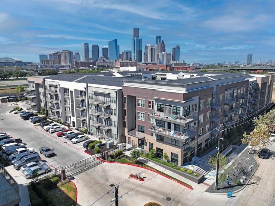 Comfortable Getaway Downtown Htx Хюстън Екстериор снимка