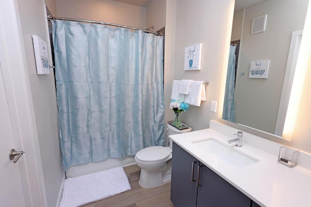 Comfortable Getaway Downtown Htx Хюстън Екстериор снимка
