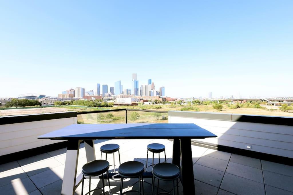Comfortable Getaway Downtown Htx Хюстън Екстериор снимка